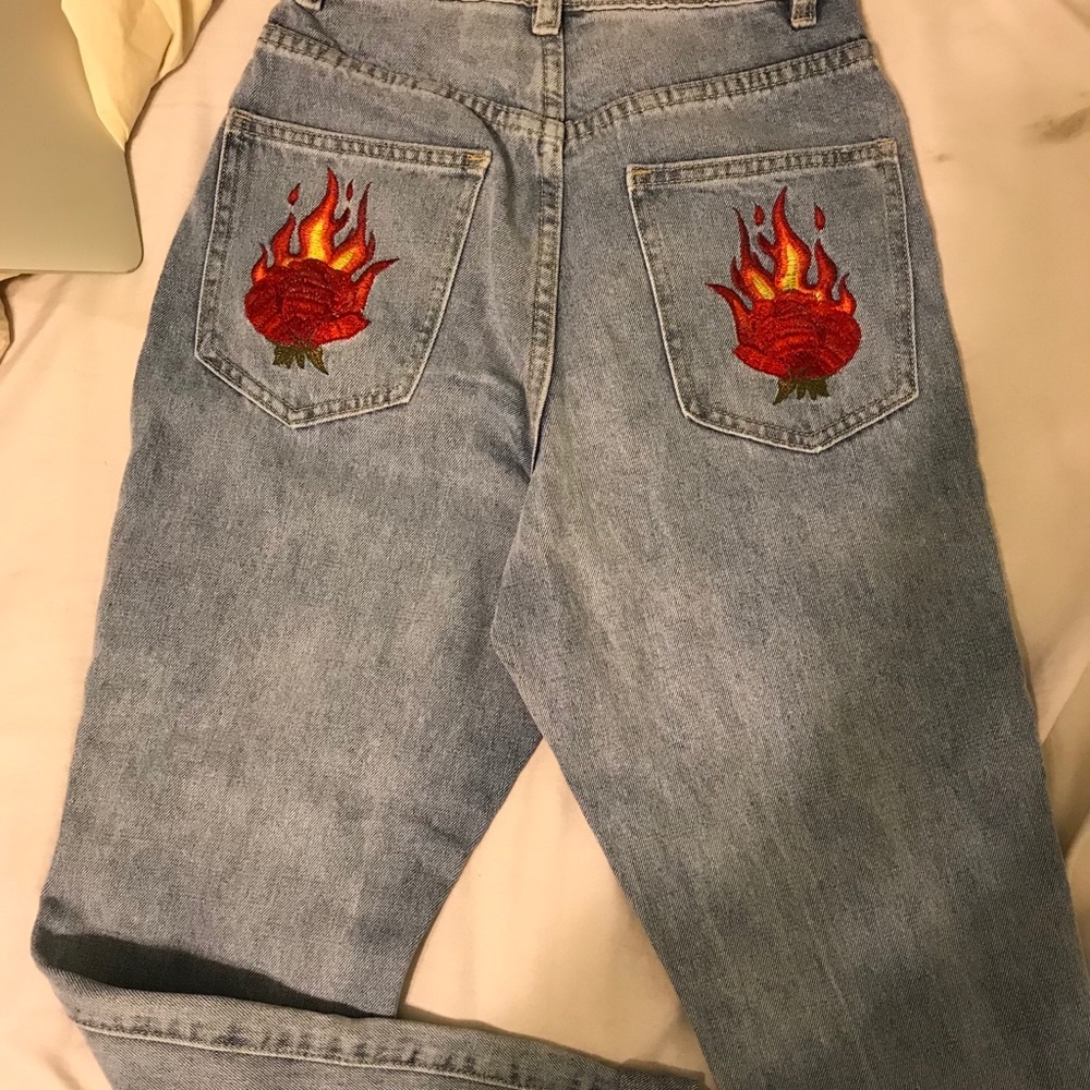 High 90’s jeans!